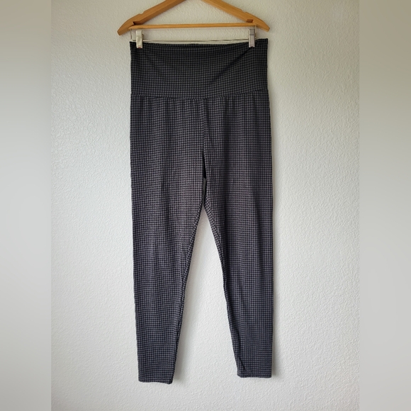 NWOT Hatch houndstooth leggings, medium - Picture 6 of 9